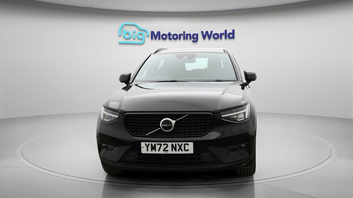 Used Volvo XC40 2023 for sale - 77774944: Photo 2