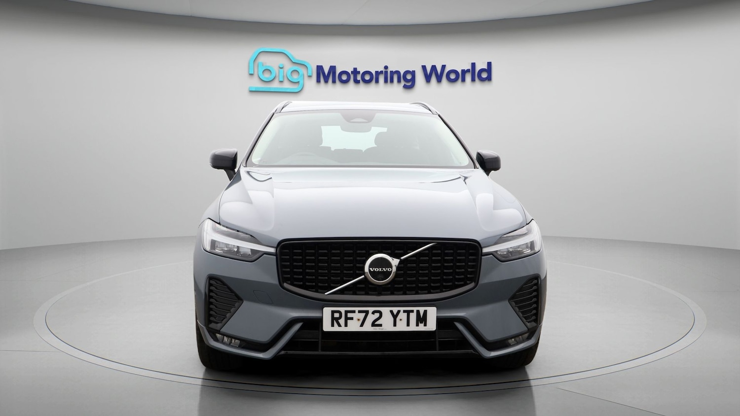 Used Volvo XC60 2023 for sale - 77262658: Photo 2