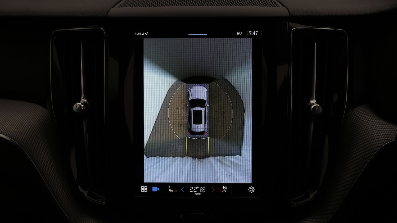 Used Volvo XC60 2023 for sale - 77262658: Photo 23