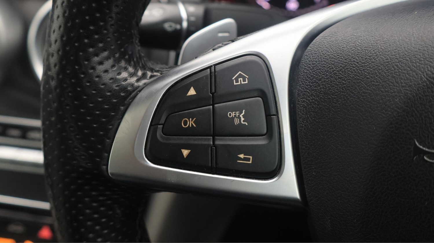 Used Mercedes-Benz C Class 2018 for sale - 76239338: Photo 24