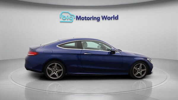 Used Mercedes-Benz C-Class 2018 for sale - 76239338: Photo 9