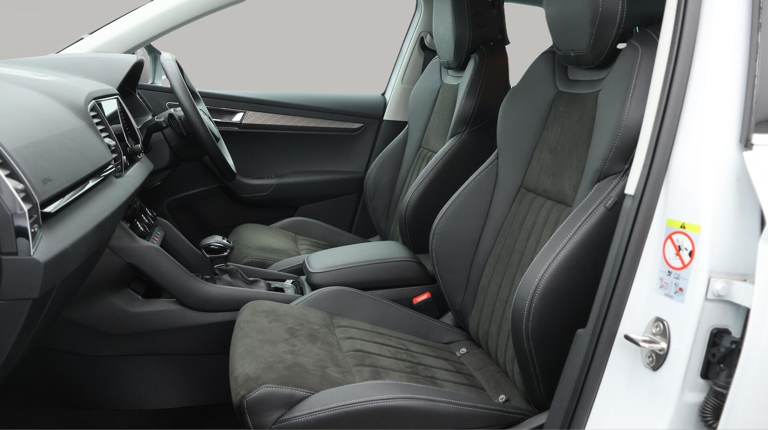 Used Skoda Karoq 2024 for sale - 76071619: Photo 15