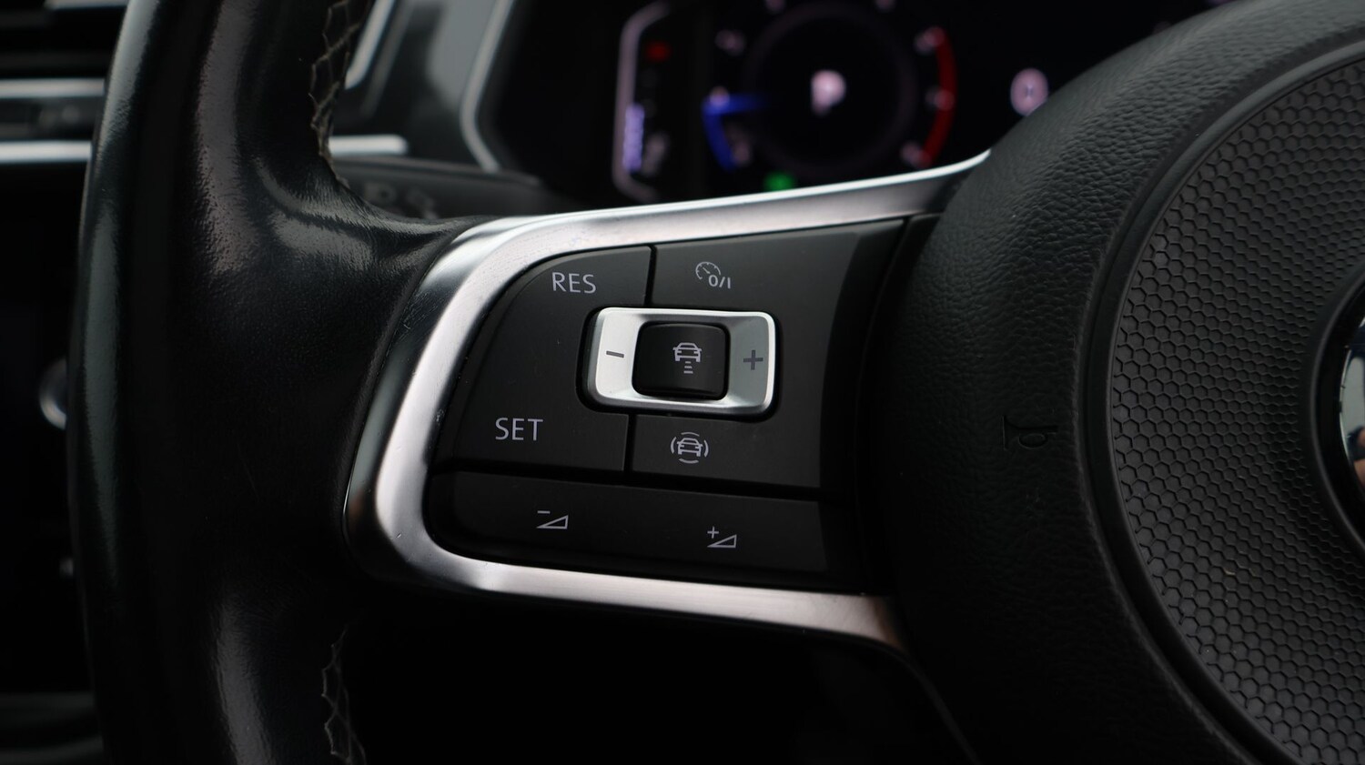 Used Volkswagen Tiguan 2019 for sale - 77181533: Photo 28