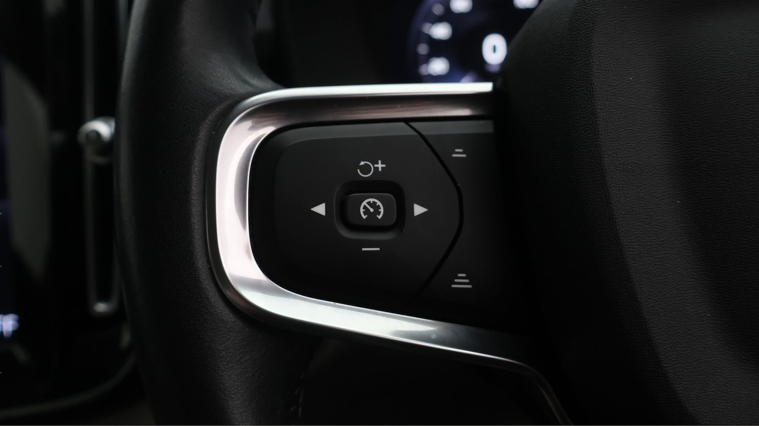 Used Volvo XC40 2020 for sale - 77679289: Photo 24