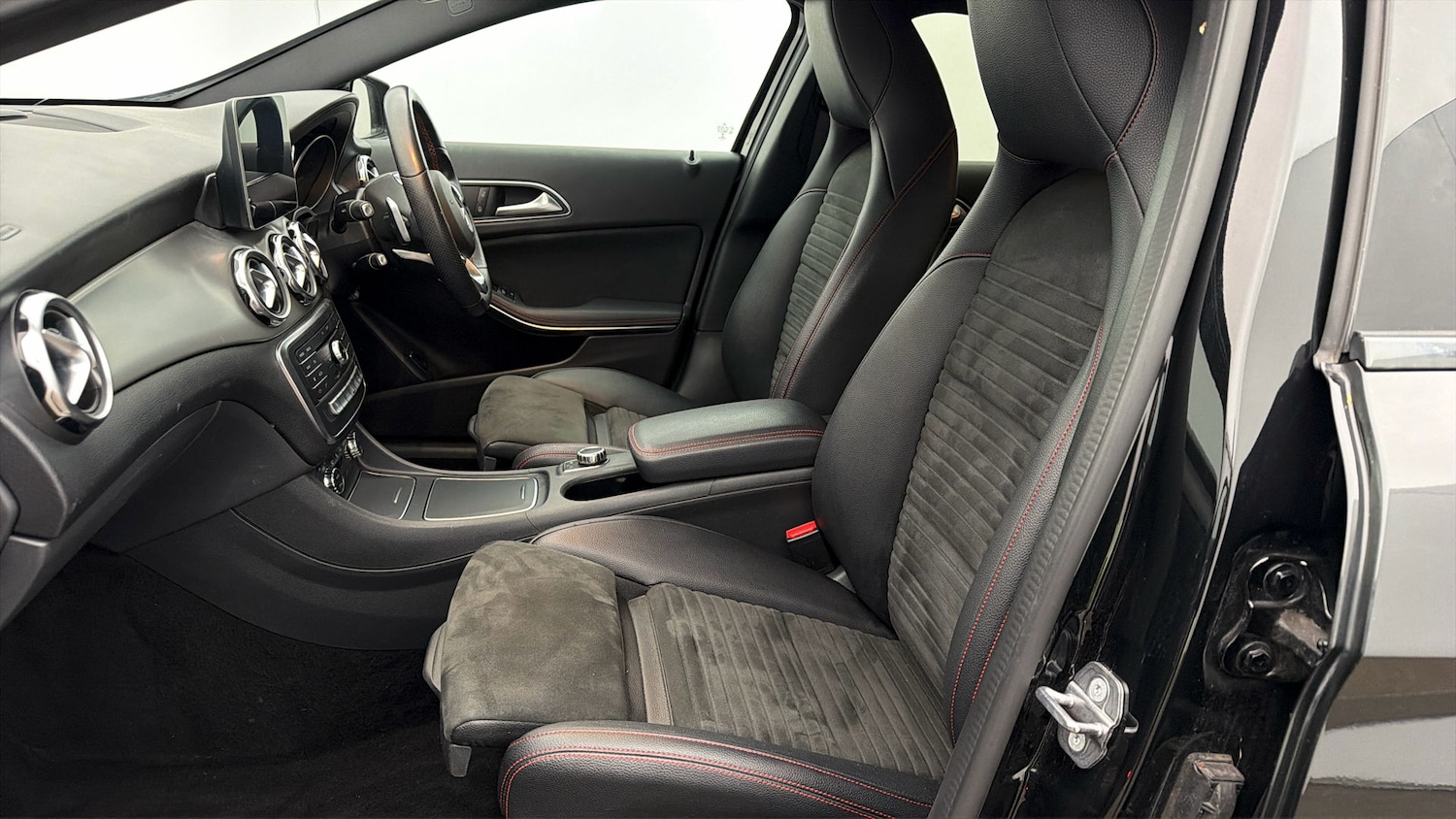 Used Mercedes-Benz GLA 2019 for sale - 78028412: Photo 13