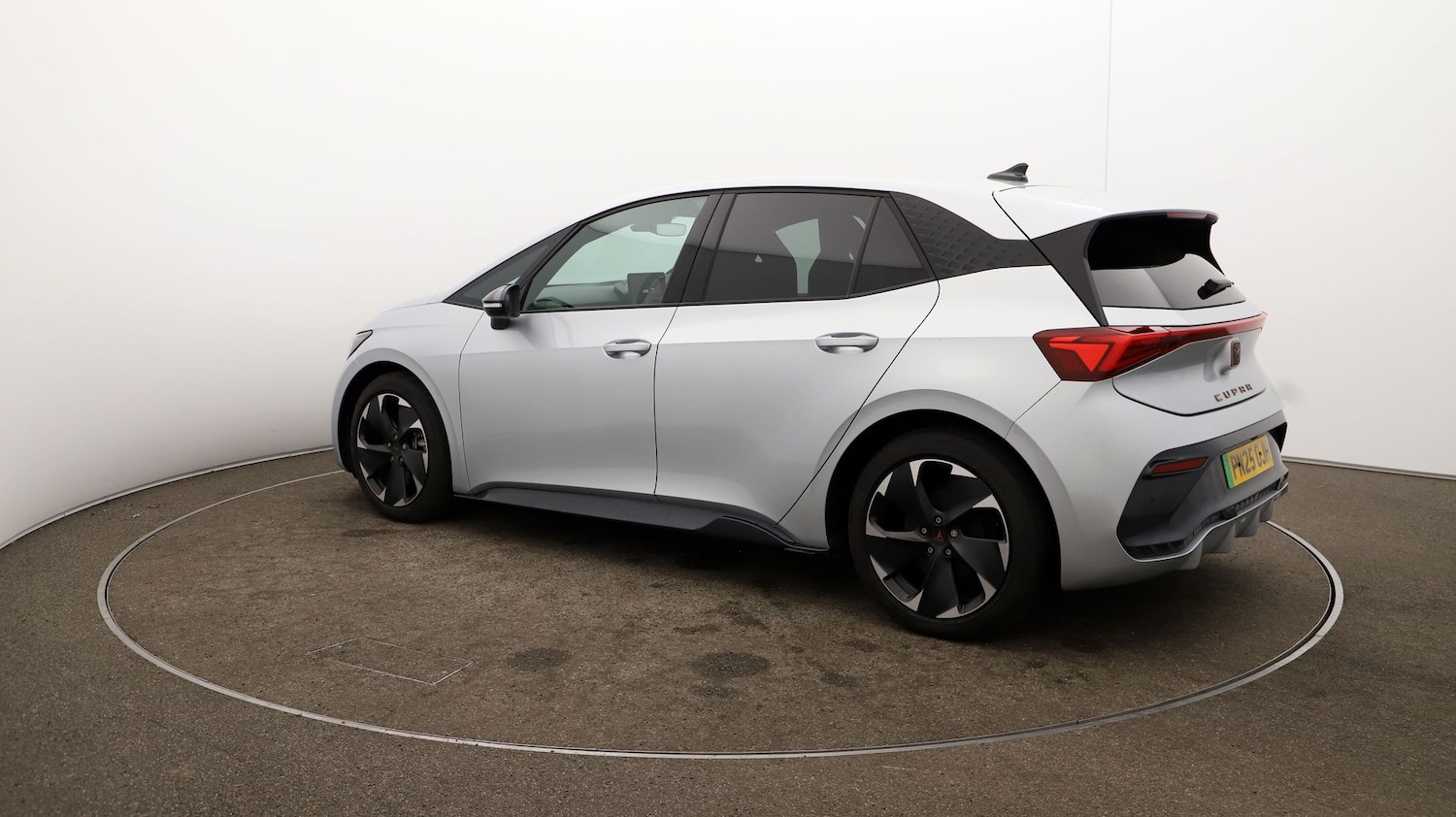 Used Cupra Born 2025 for sale - 77059181: Photo 2