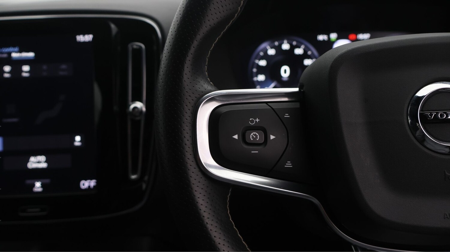 Used Volvo XC40 2020 for sale - 77501284: Photo 22