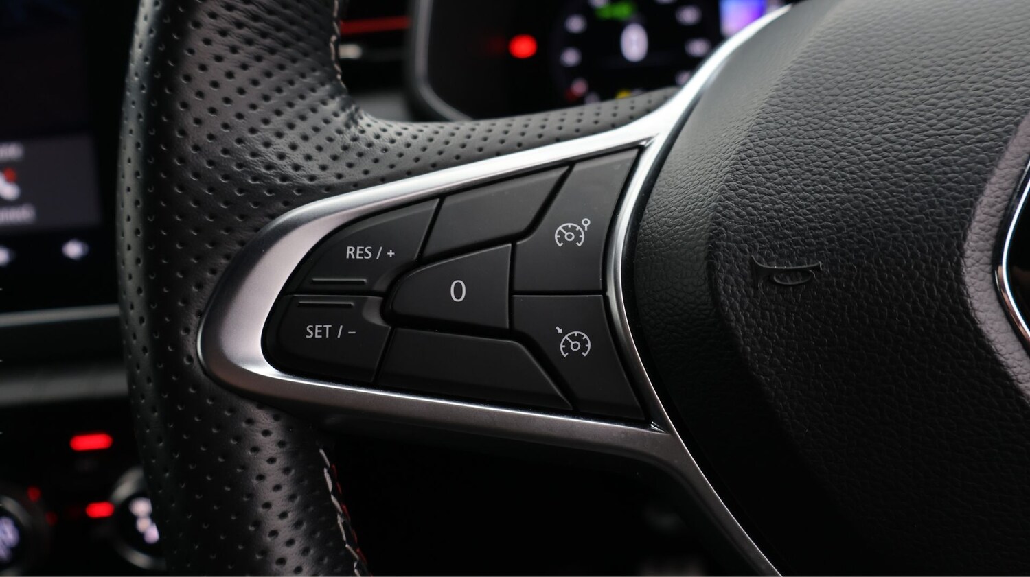 Used Renault Clio for sale - 77846598: Photo 23