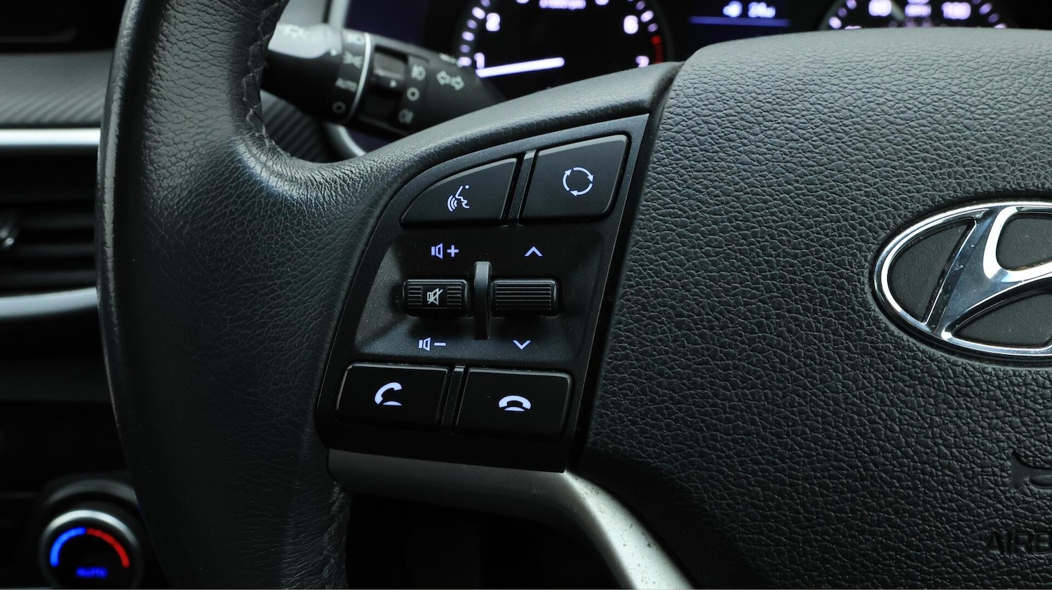 Used Hyundai TUCSON 2020 for sale - 76158613: Photo 22