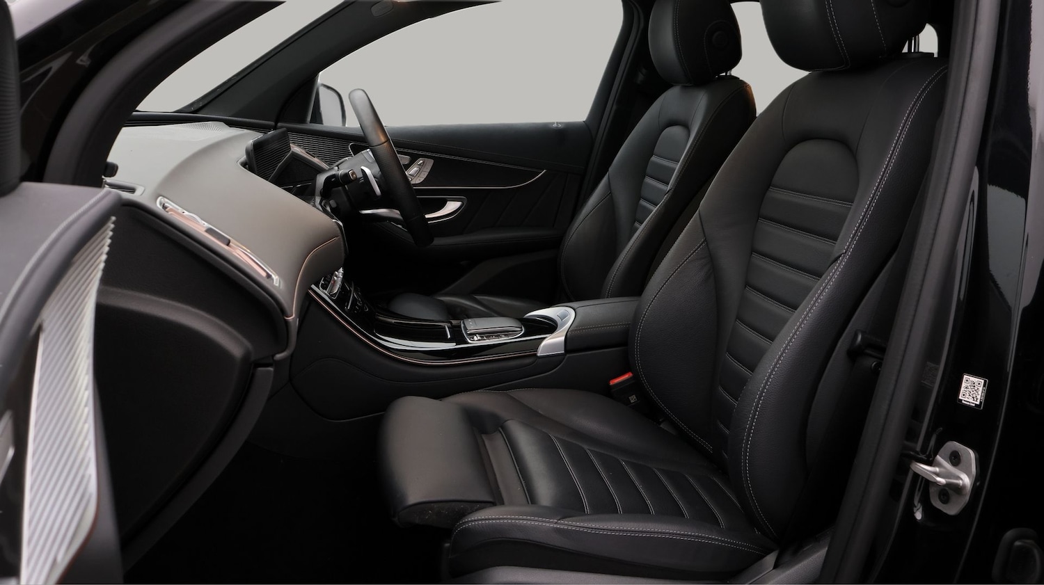 Used Mercedes-Benz EQC 2023 for sale - 77610516: Photo 14