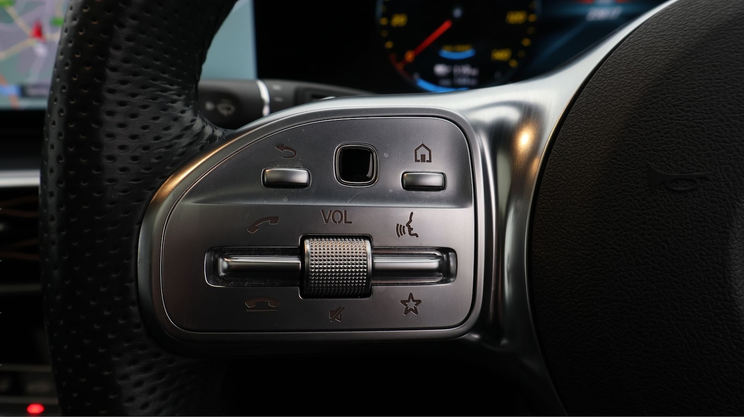 Used Mercedes-Benz EQC 2023 for sale - 77610516: Photo 21