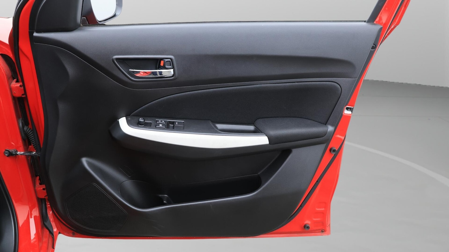Used Suzuki Swift 2023 for sale - 76388850: Photo 16