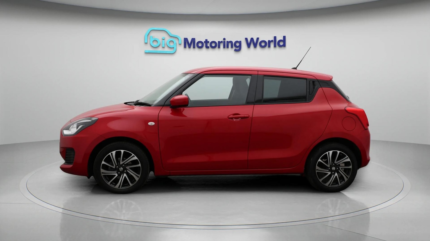Used Suzuki Swift 2023 for sale - 76388850: Photo 5