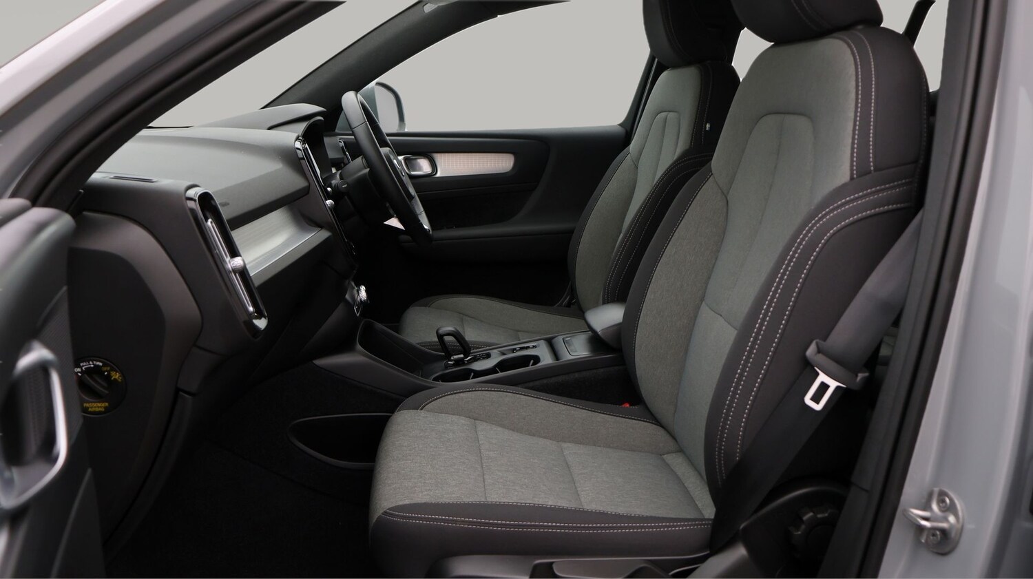 Used Volvo XC40 2023 for sale - 77791295: Photo 14