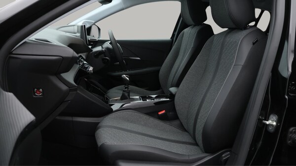 Used Peugeot 208 2024 for sale - 75707688: Photo 15