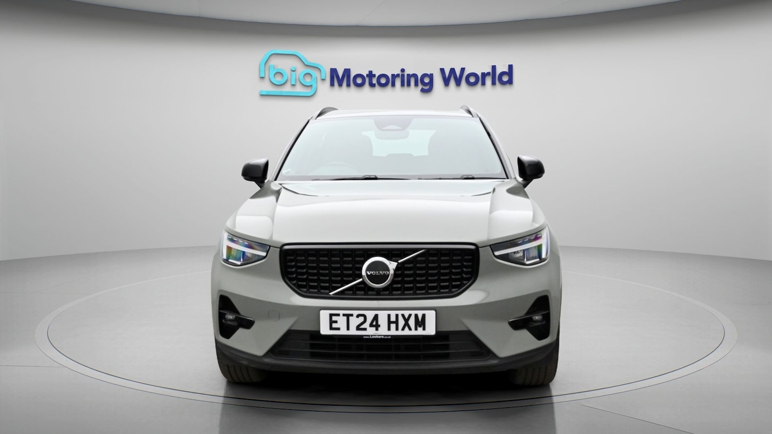 Used Volvo XC40 2024 for sale - 78222719: Photo 2