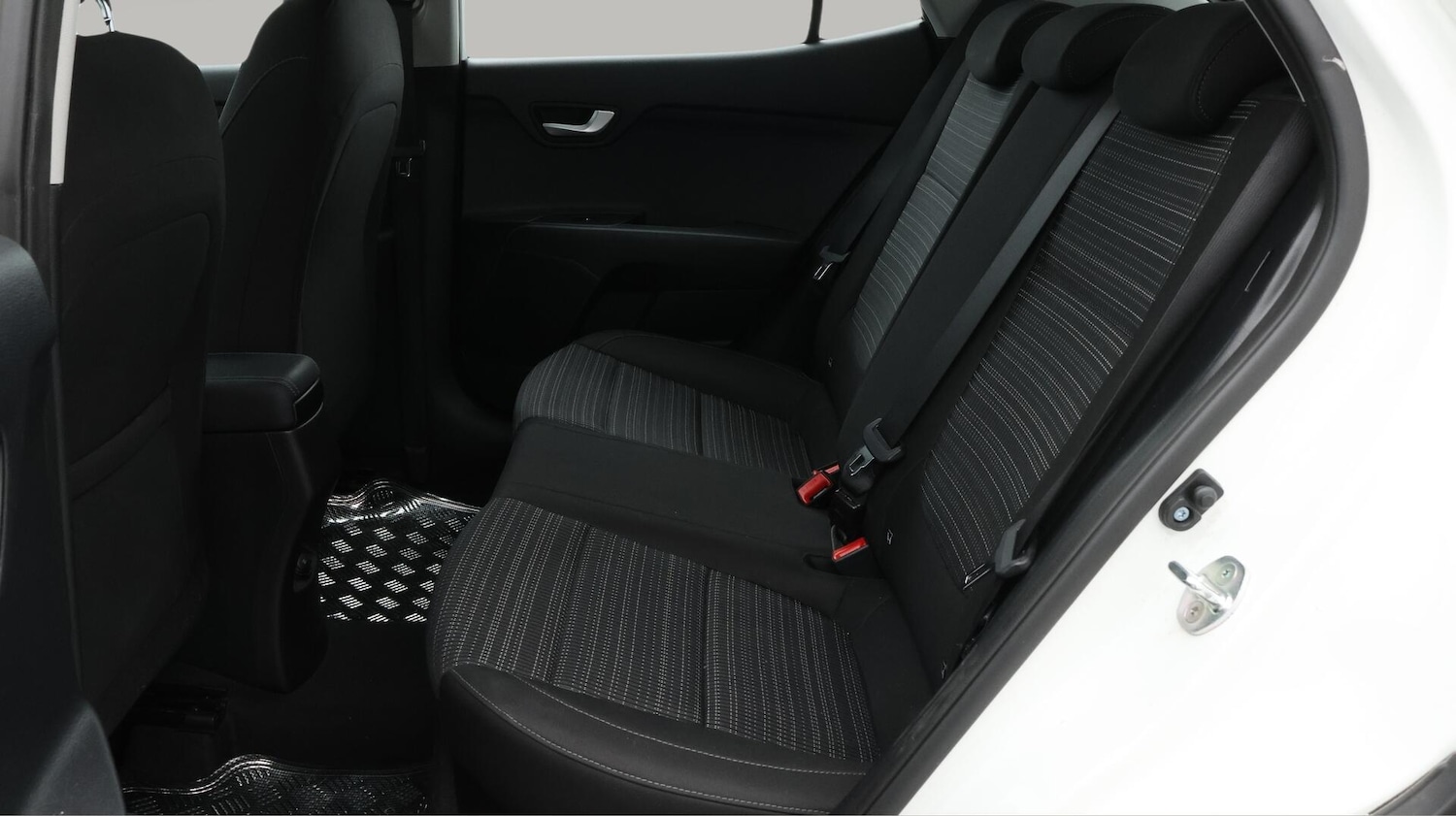 Used Kia Stonic 2021 for sale - 76457157: Photo 17