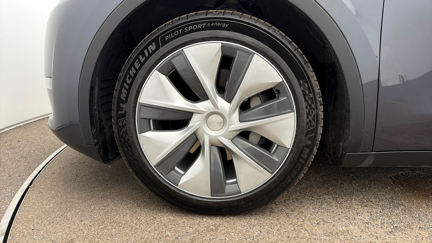 Used Tesla Model Y 2023 for sale - 78134070: Photo 17