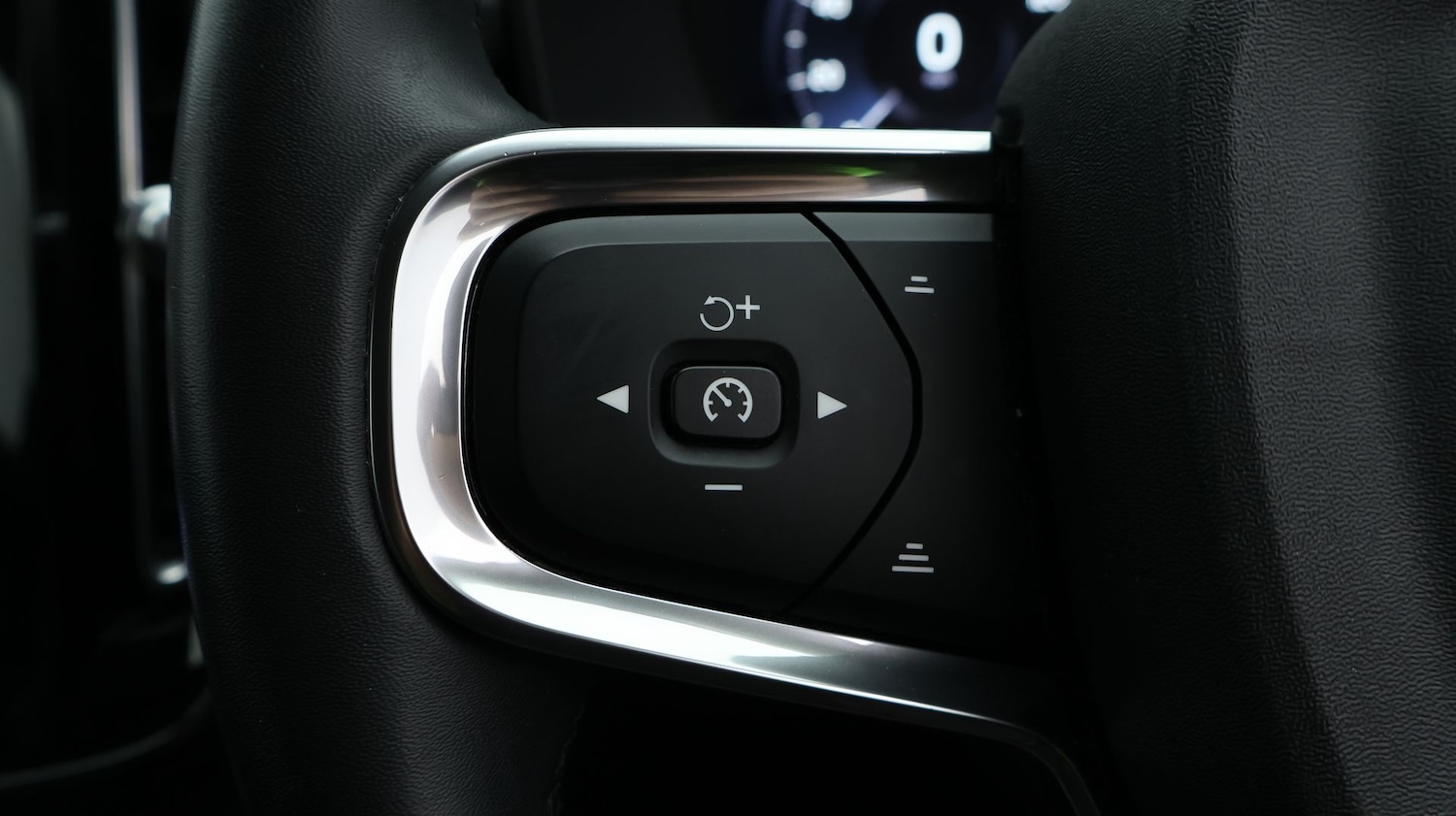 Used Volvo XC40 2021 for sale - 77189452: Photo 22