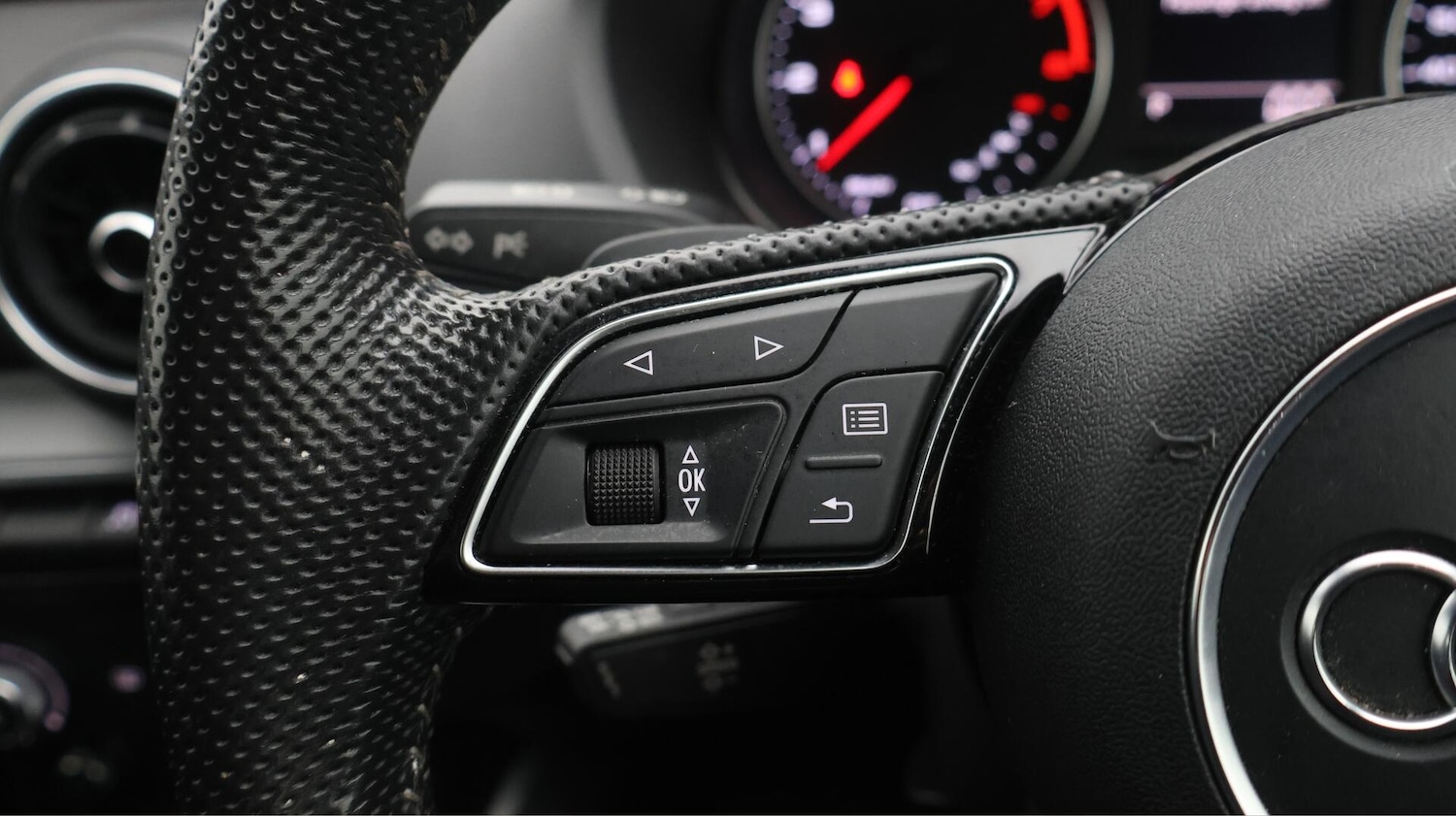 Used Audi Q2 2020 for sale - 76584316: Photo 25