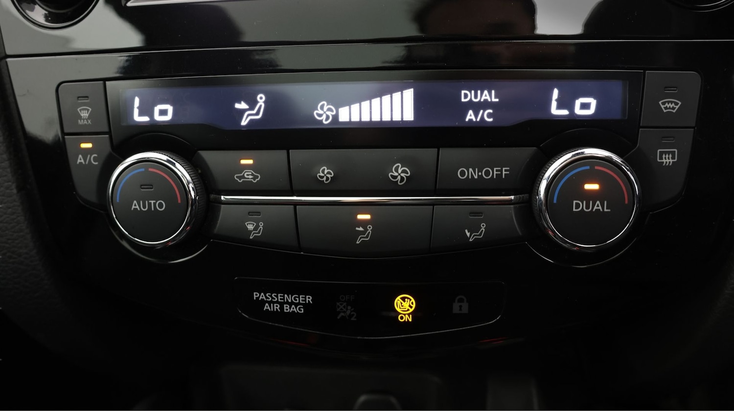 Used Nissan Qashqai for sale - 77758642: Photo 12