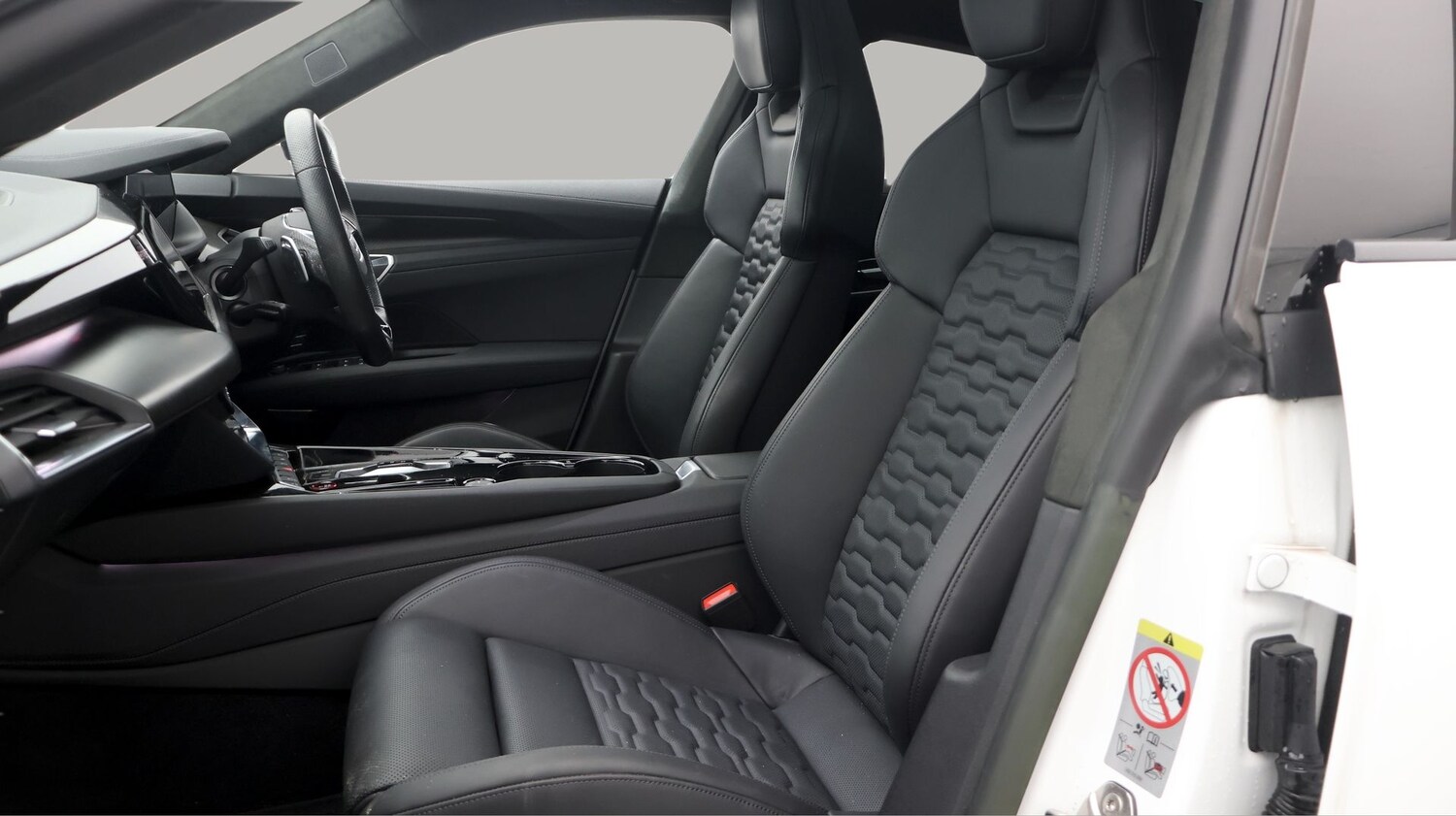 Used Audi e-tron GT 2022 for sale - 77220384: Photo 14