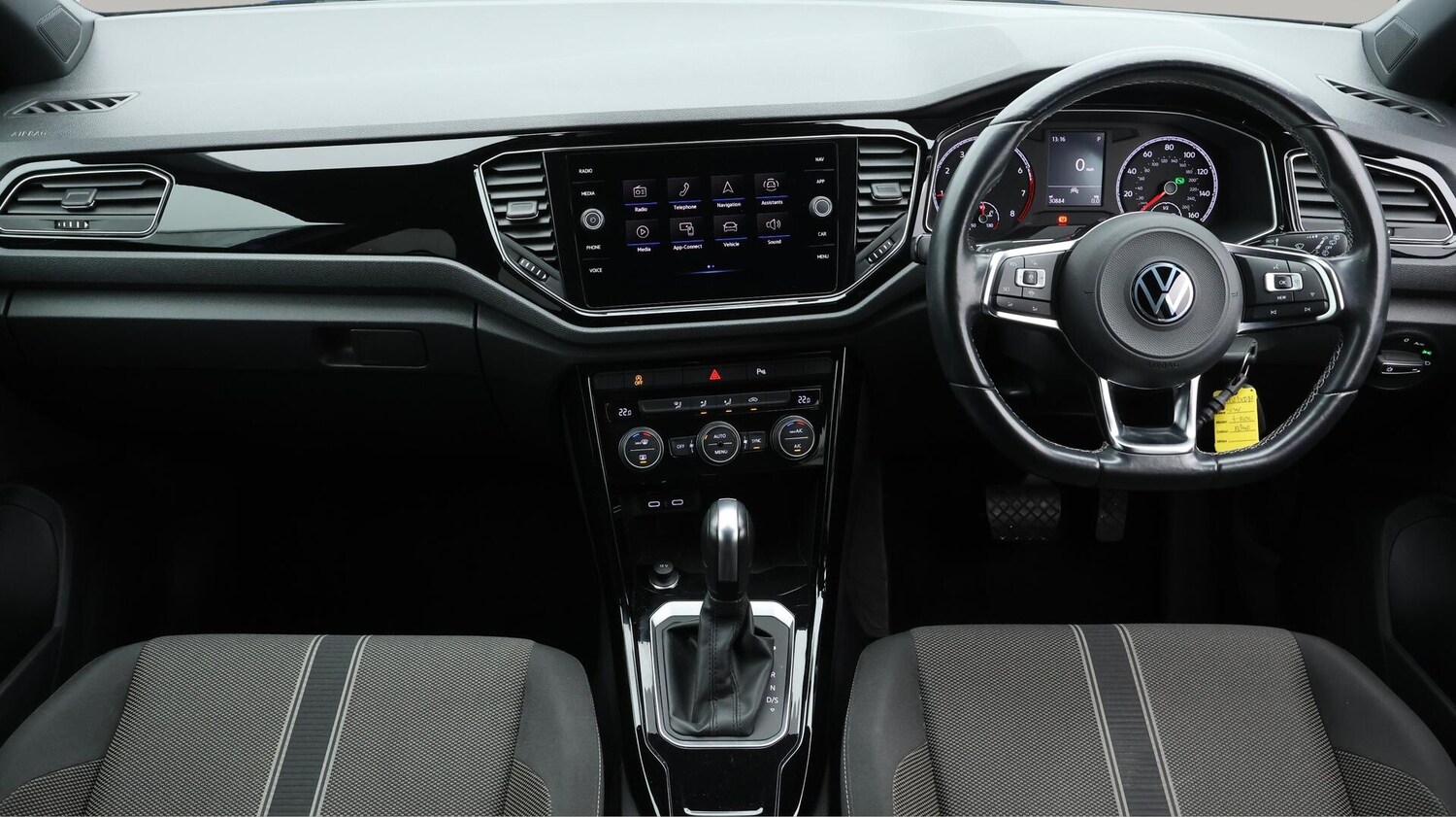 Used Volkswagen T-Roc 2021 for sale - 76538548: Photo 14