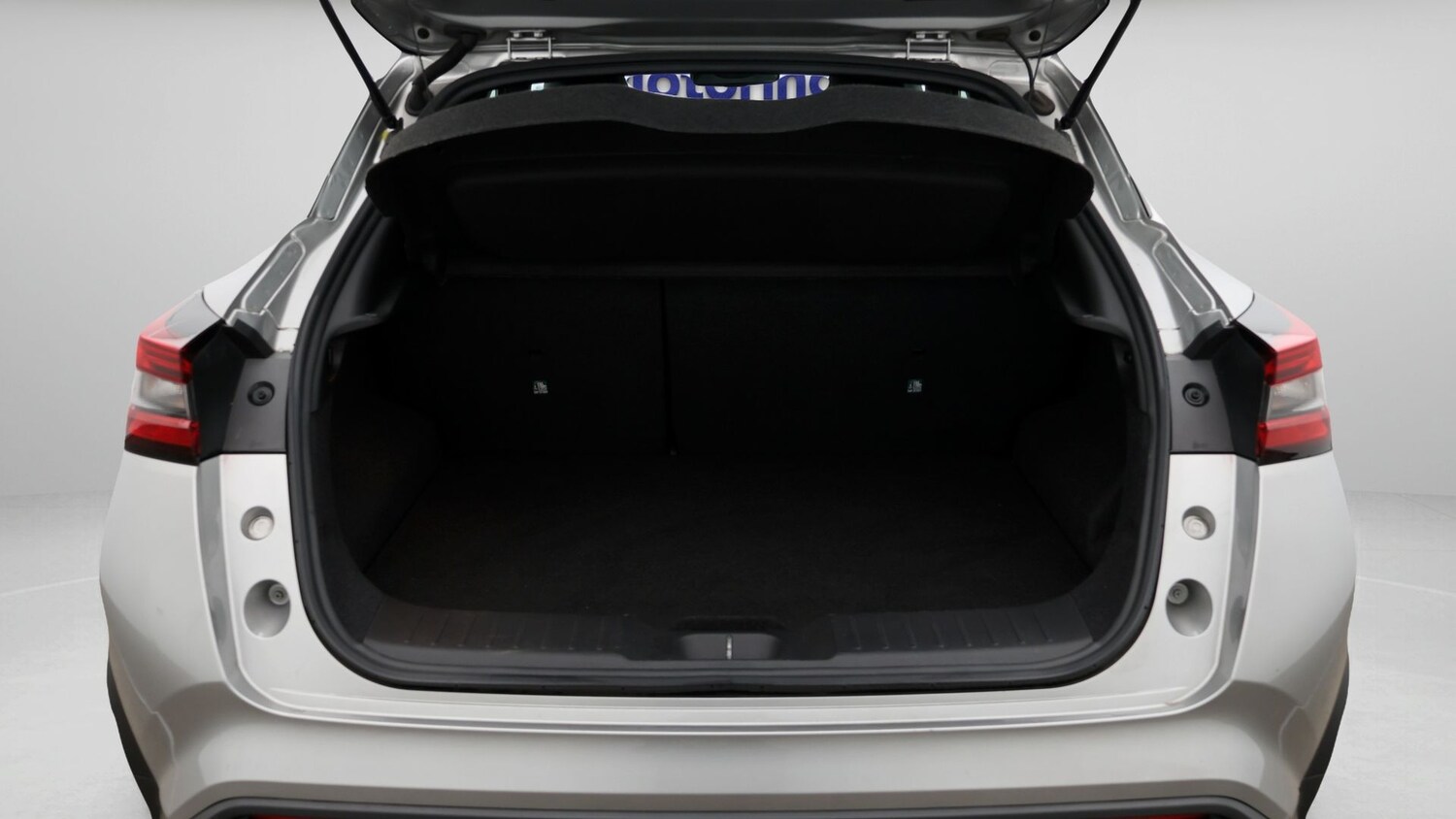 Used Nissan Juke 2023 for sale - 77685900: Photo 17