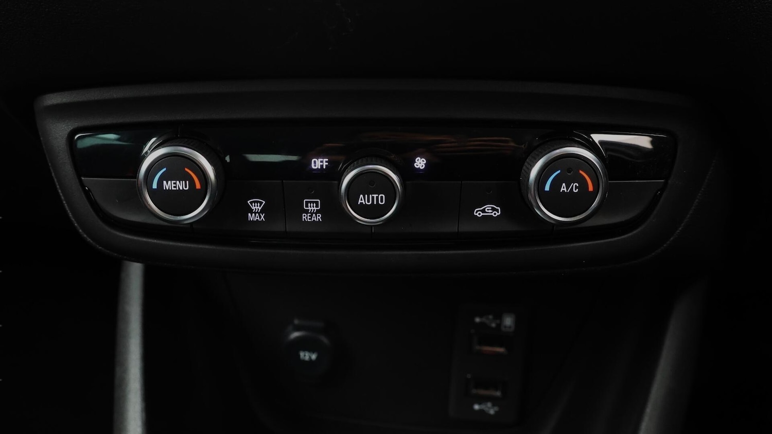 Used Vauxhall Crossland 2023 for sale - 76585356: Photo 13