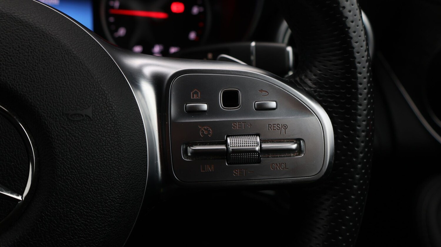 Used Mercedes-Benz GLC 2020 for sale - 77501272: Photo 24