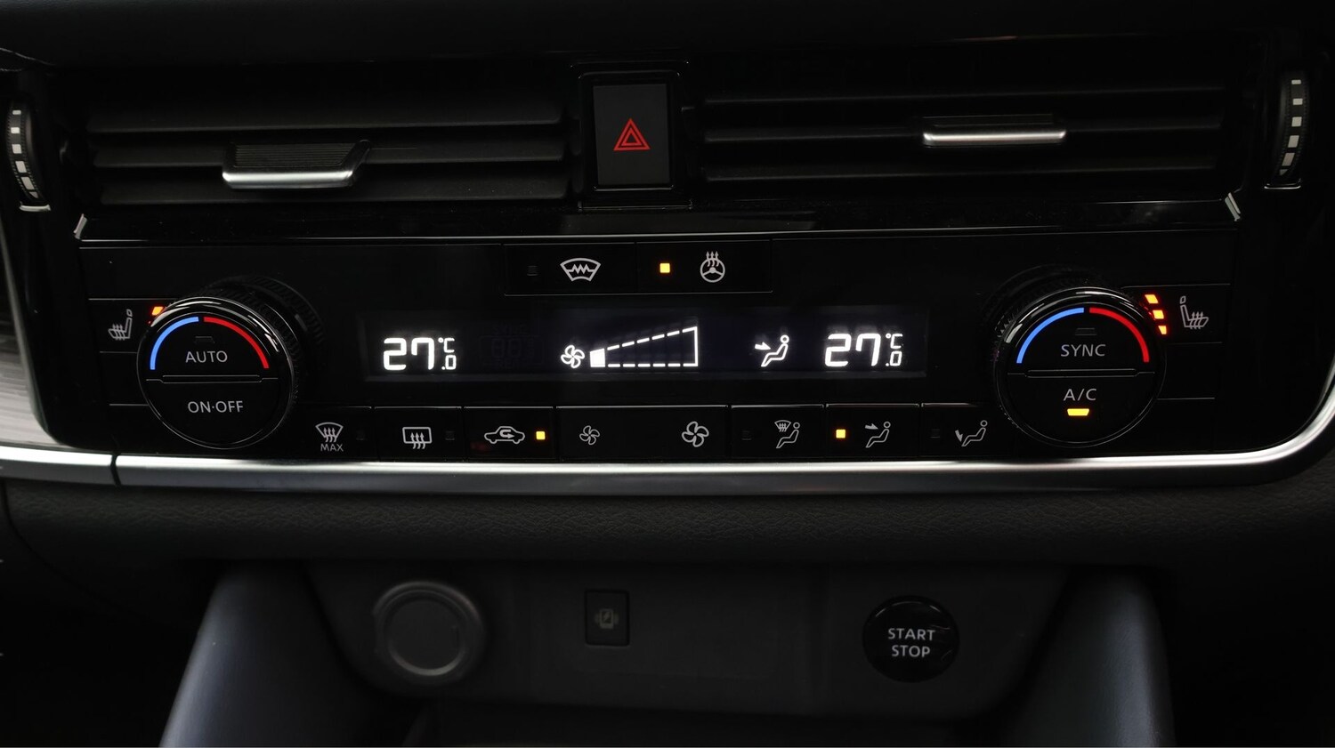 Used Nissan Qashqai 2023 for sale - 77877221: Photo 12