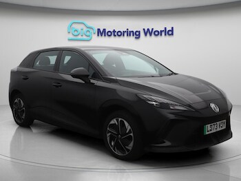 2023 (73) - 64kWh SE Long Range Hatchback 5dr Electric Auto (203 ps)