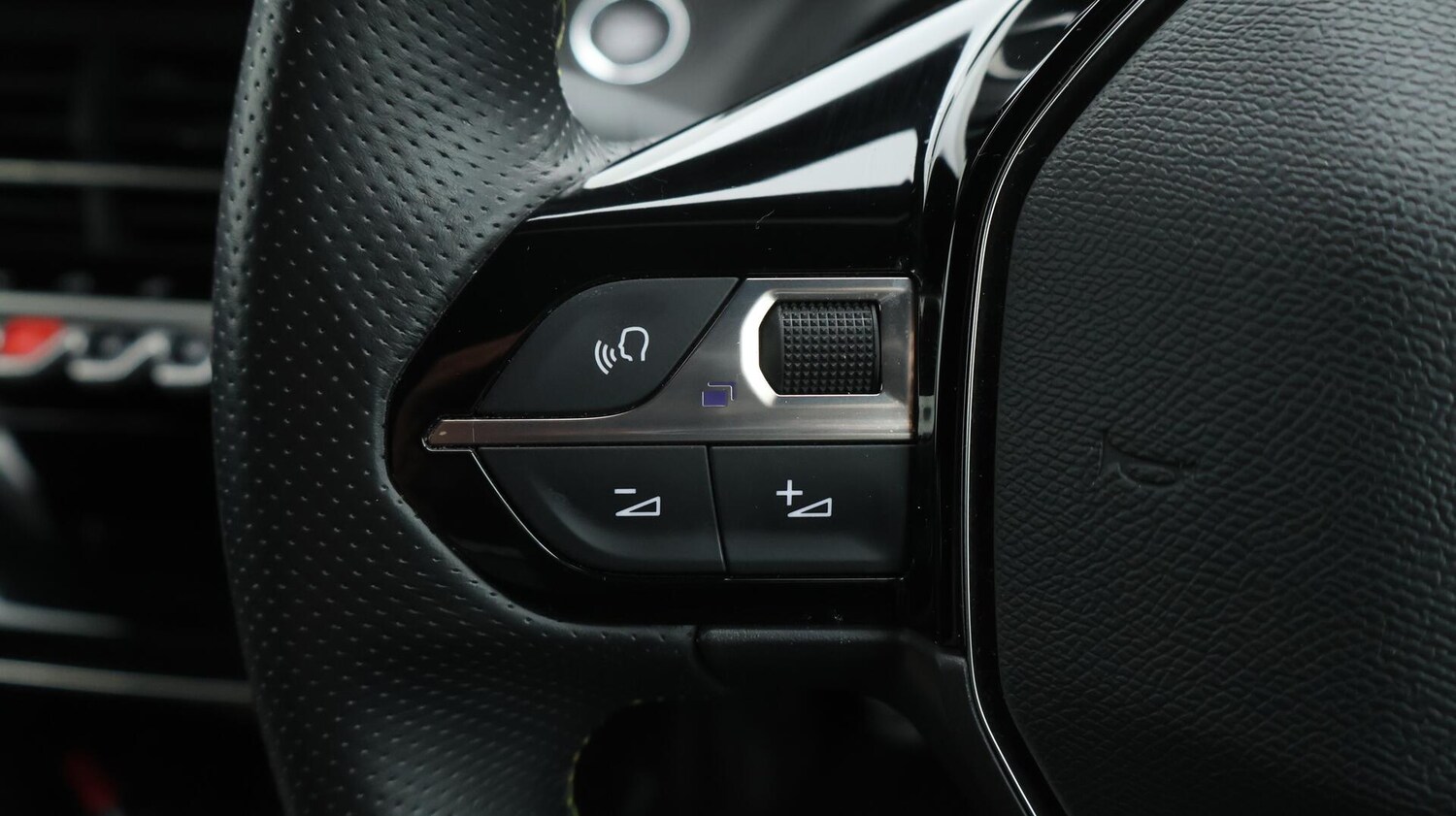 Used Peugeot 208 2023 for sale - 76083692: Photo 24