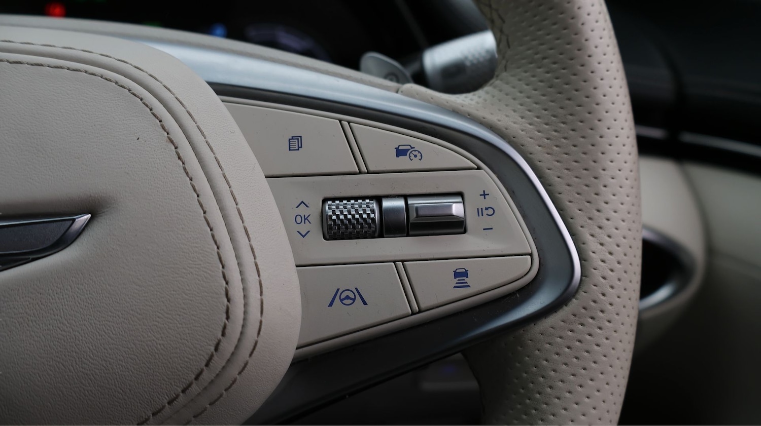 Used Genesis GV70 2023 for sale - 77900926: Photo 25