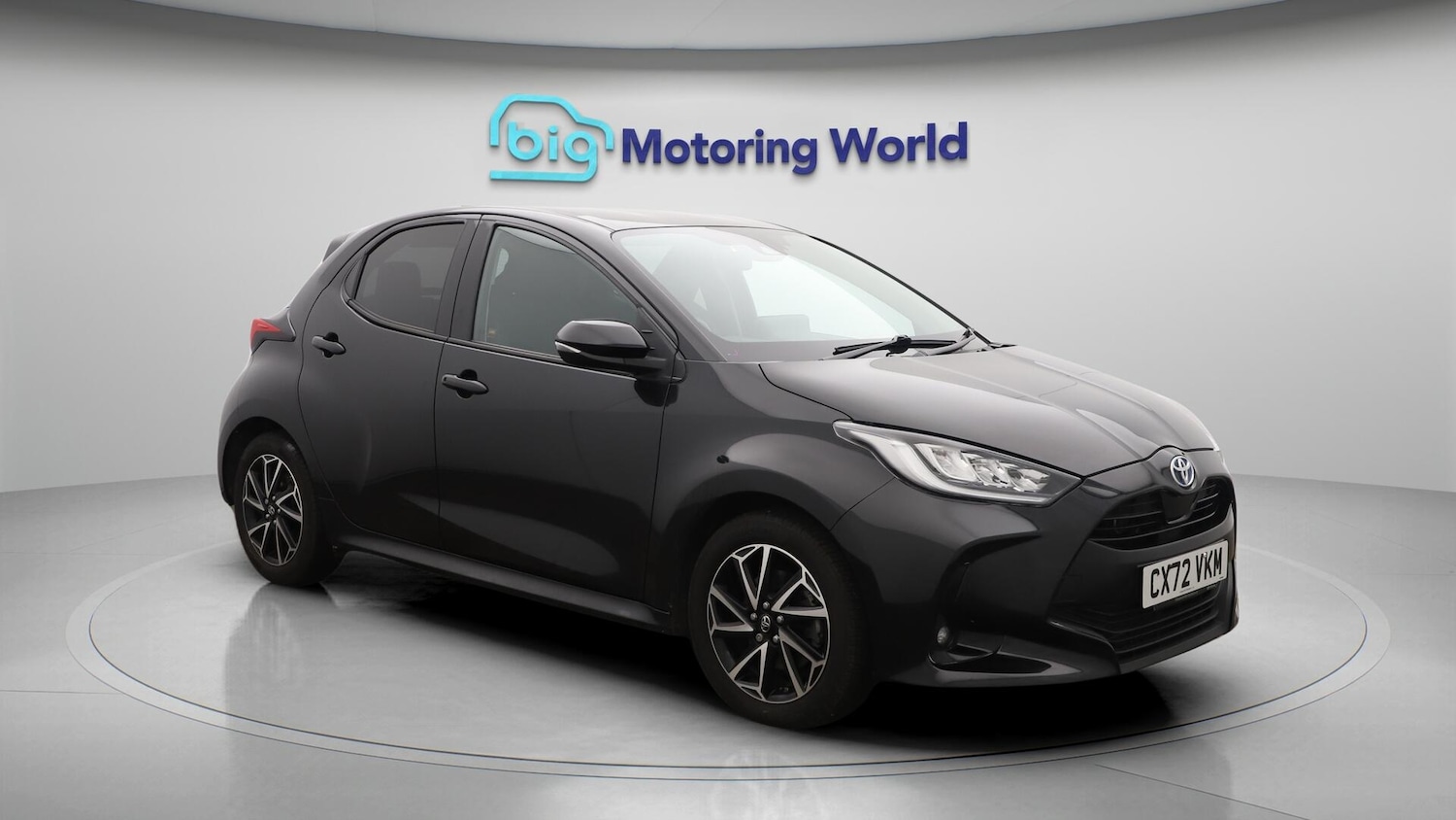 Used Toyota Yaris 2022 for sale - 76498866: Photo 2