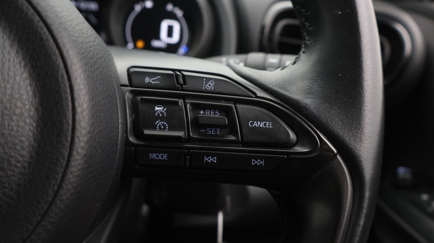 Used Toyota Yaris 2022 for sale - 76498866: Photo 25