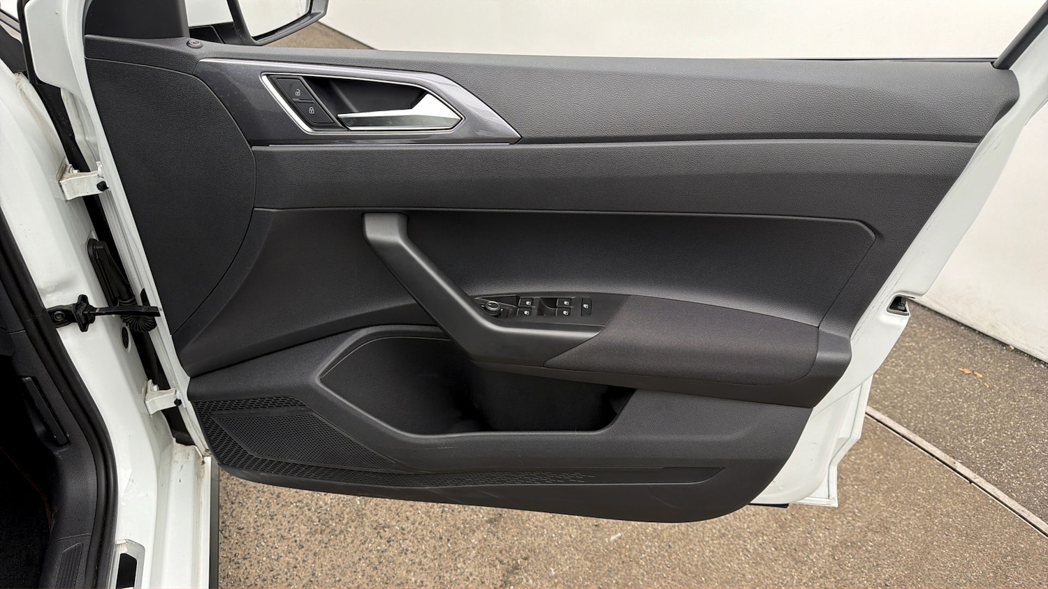 Used Volkswagen Polo 2023 for sale - 77935930: Photo 14