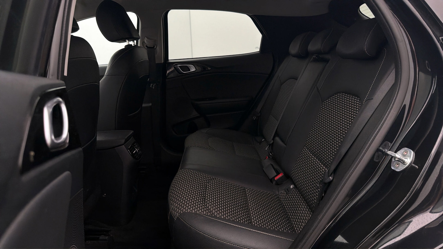 Used Kia XCeed 2022 for sale - 77921619: Photo 15