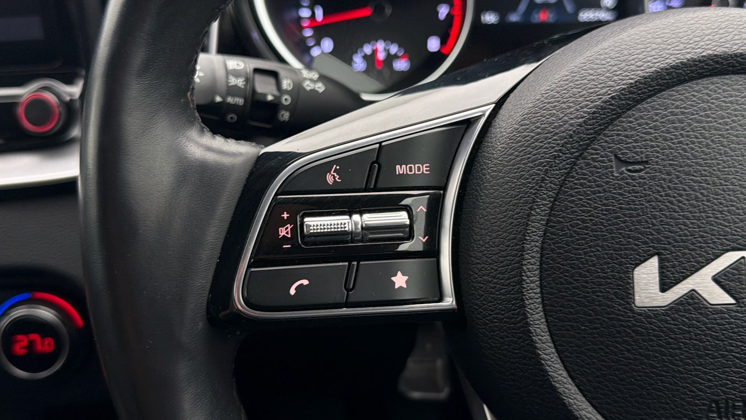 Used Kia XCeed 2022 for sale - 77921619: Photo 23