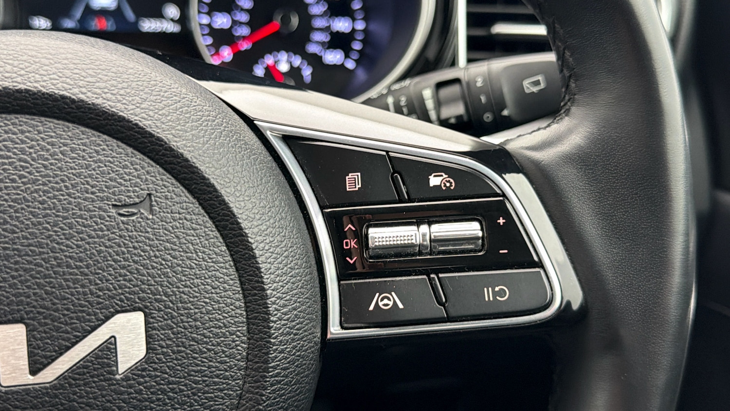 Used Kia XCeed 2022 for sale - 77921619: Photo 24