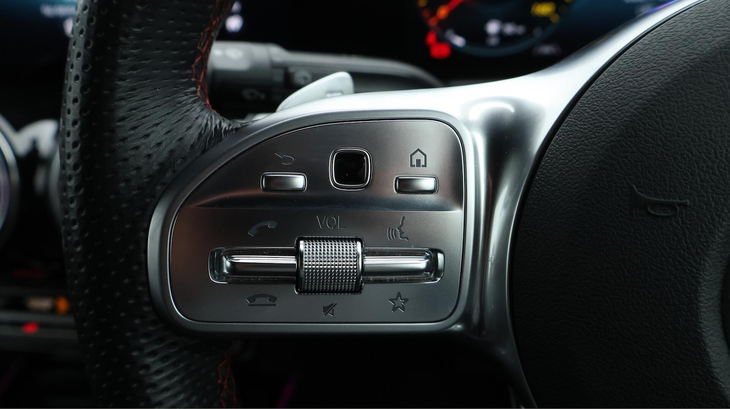 Used Mercedes-Benz GLB 2022 for sale - 76137883: Photo 26