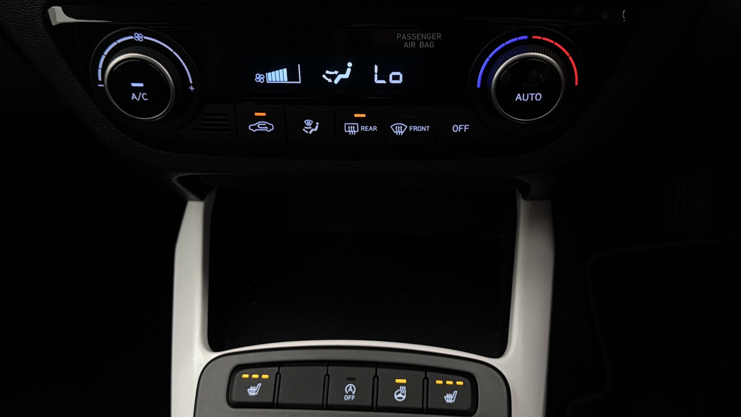 Used Hyundai i10 2022 for sale - 77921634: Photo 11