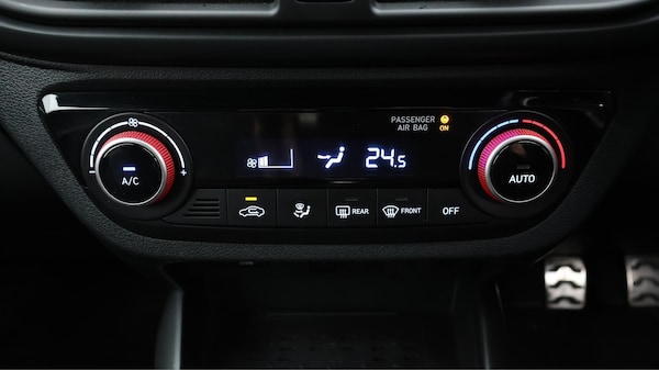 Used Hyundai i10 2022 for sale - 76259100: Photo 13