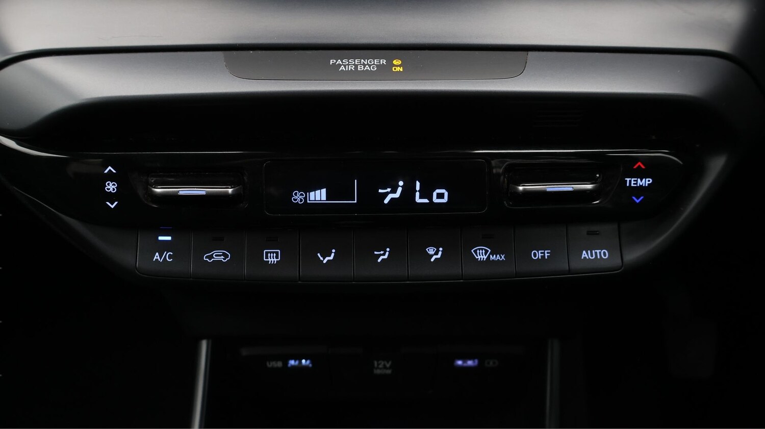 Used Hyundai i20 2023 for sale - 77888307: Photo 12