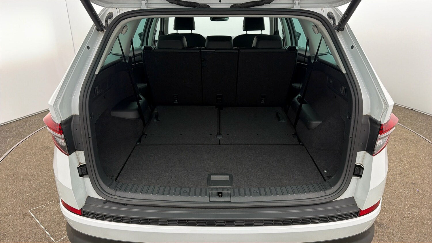 Used Skoda Kodiaq 2023 for sale - 77997029: Photo 16