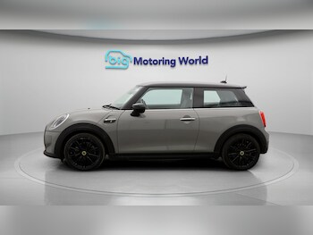 Used MINI Hatch 2022 for sale - 77848527: Photo