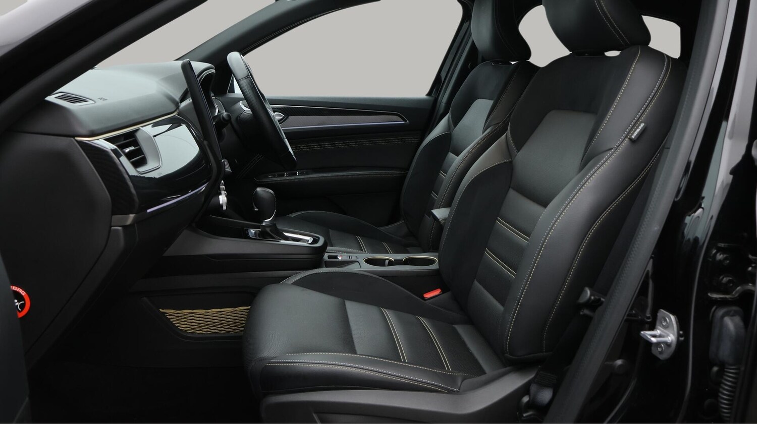 Used Renault Arkana 2023 for sale - 76099629: Photo 15