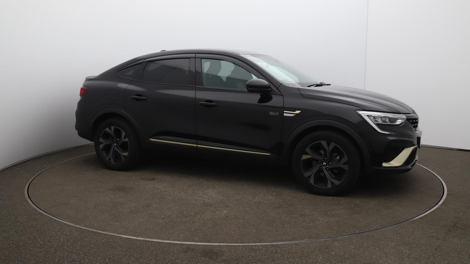 Used Renault Arkana 2023 for sale - 76099629: Photo 46