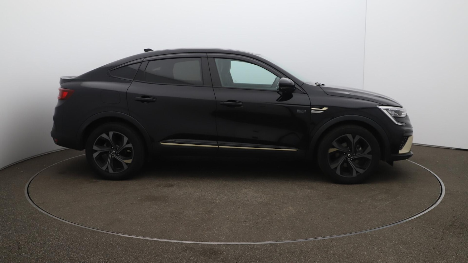 Used Renault Arkana 2023 for sale - 76099629: Photo 49