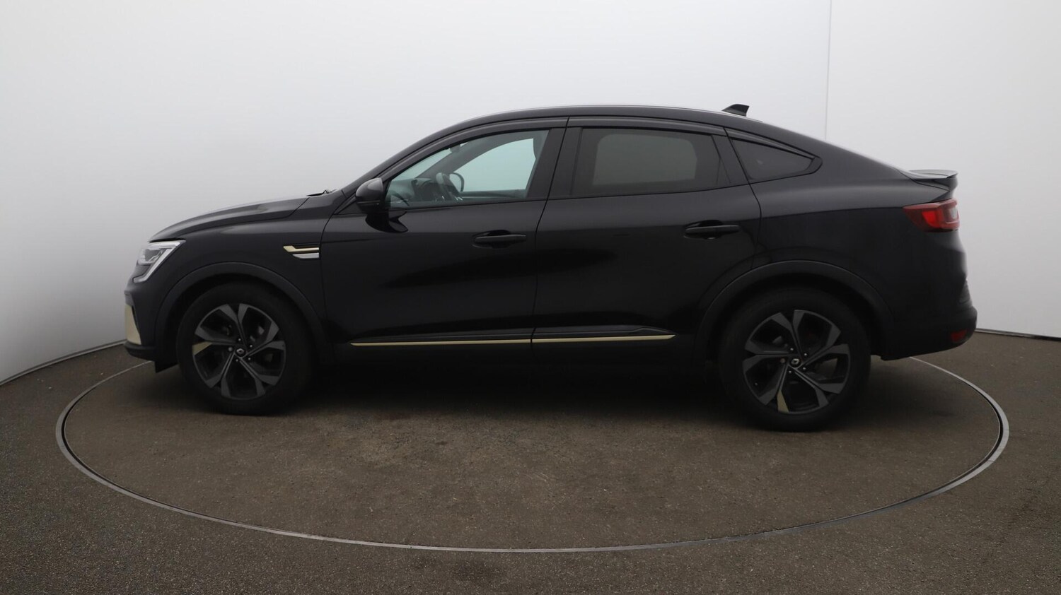 Used Renault Arkana 2023 for sale - 76099629: Photo 64